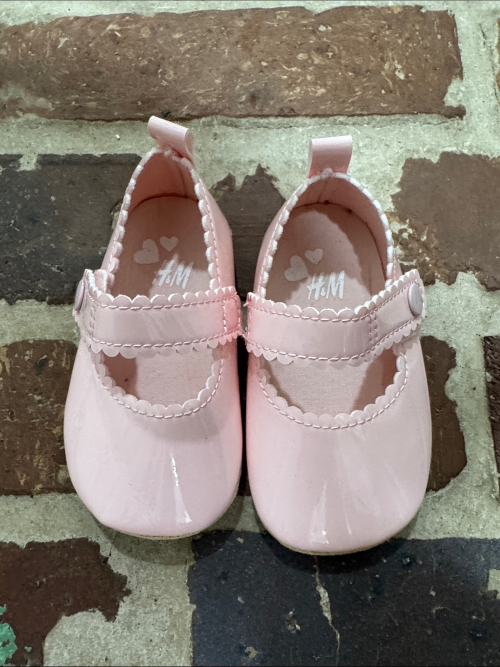 H&M Baby Girls Light Pink Patent Mary Jane Shoes